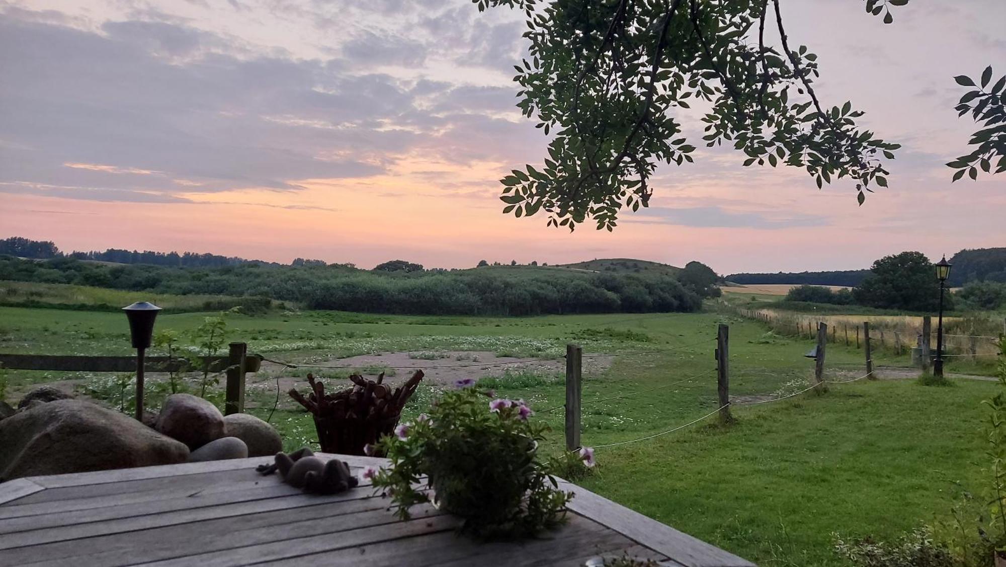 Lantligt Och Lugnt Boende Naera Natur Och Stad Svedala Bagian luar foto